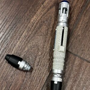 Doctor Who 10th Doctor Sonic Screwdriver Pen with UV ink and sound effects